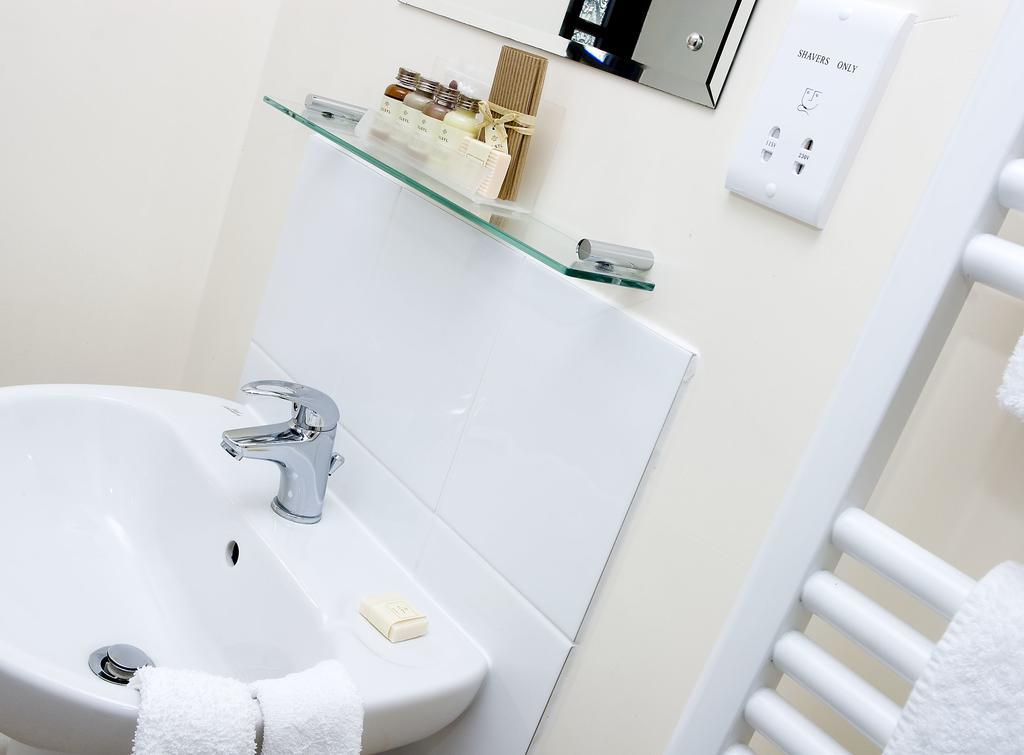 Royal Hotel (Adults Only) Ήστμπορν Εξωτερικό φωτογραφία